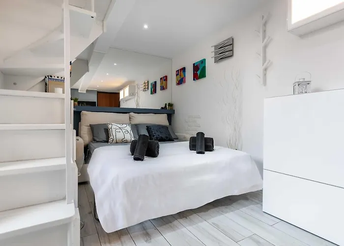 Duomo In 8 Stops Deluxe Loft 아파트 밀라노