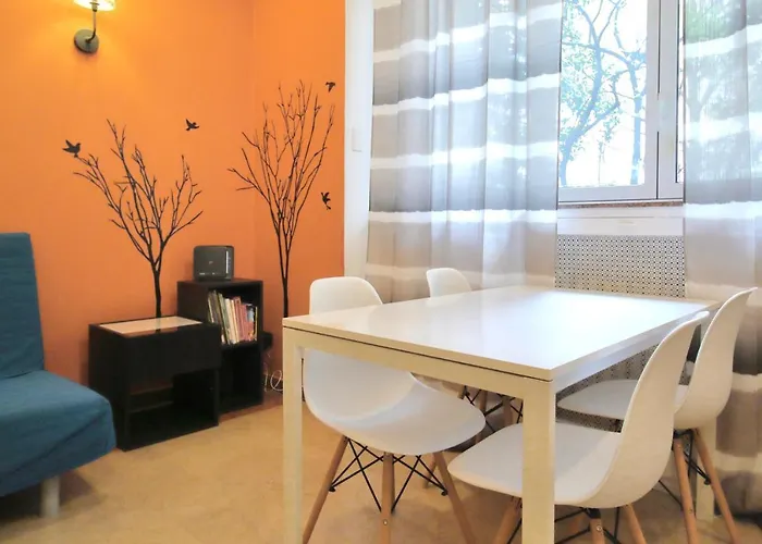 Isola - Your From Apartment *