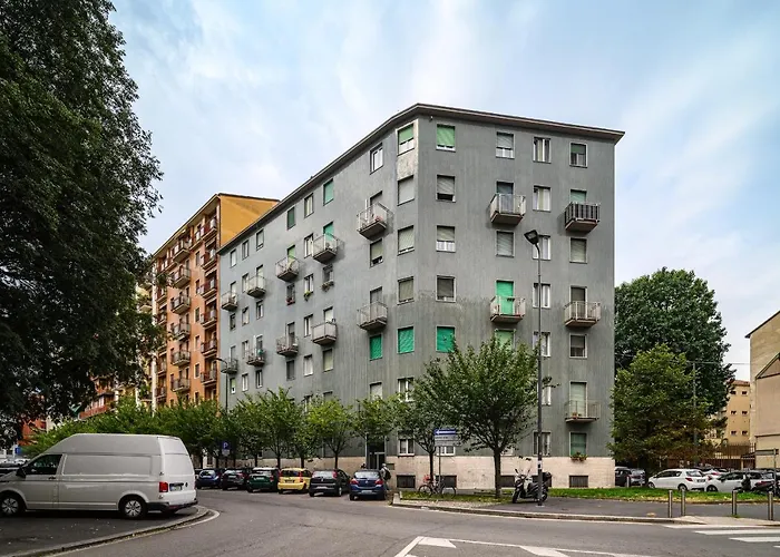 Insubria 8-3sx - Monolocale Cool Apartment *