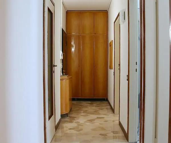 Frattini Comfy Family - 4 People Apartamento Milão