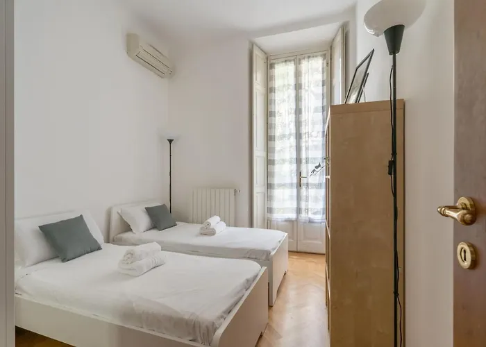 The Best Rent - Spacious Near Colonne S Lorenzo Apartment