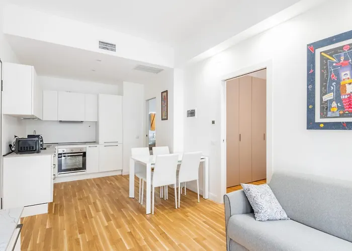 Easylife - Stile E Comfort A Due Passi Da