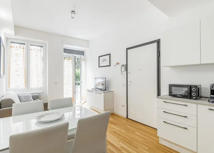 Lägenhet Easylife - Stile E Comfort A Due Passi Da Milano