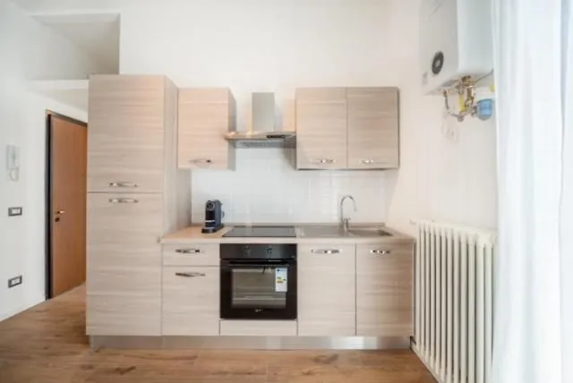 Smart Near Metro Διαμέρισμα Μιλάνο