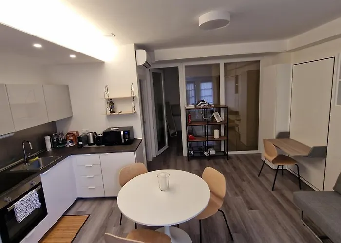 Lägenhet Cozy Affori M3 *