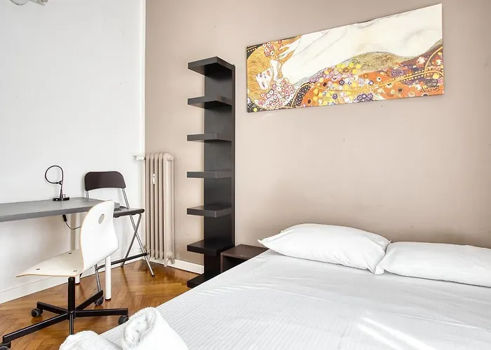 Mauri Galleria Vibrant Apt Near The Duomo