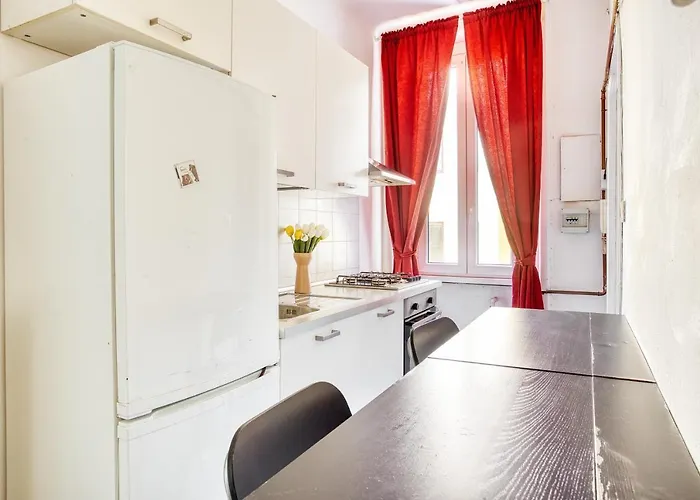 Mauri Galleria Vibrant Apt Near The Duomo Hotel *