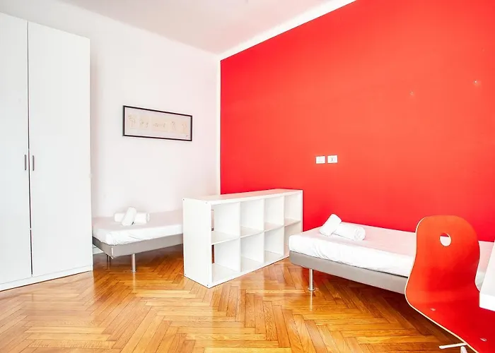 Mauri Galleria Vibrant Apt Near The Duomo Hotel *