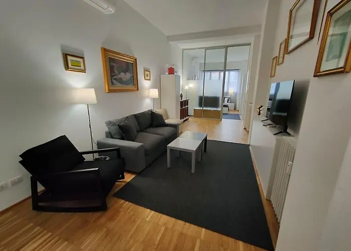 Short Rent Porta Romana Lägenhet *