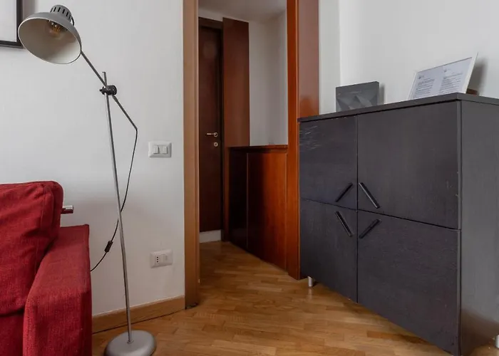 Italianway Easy - Abruzzi 19 * Милан