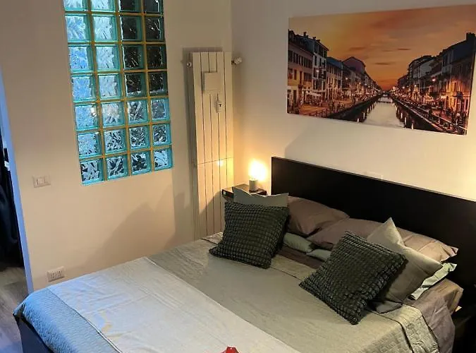 Stylish 3 Km Away From Duomo - Netflix, Wi-fi, All Comforts Included 아파트 *