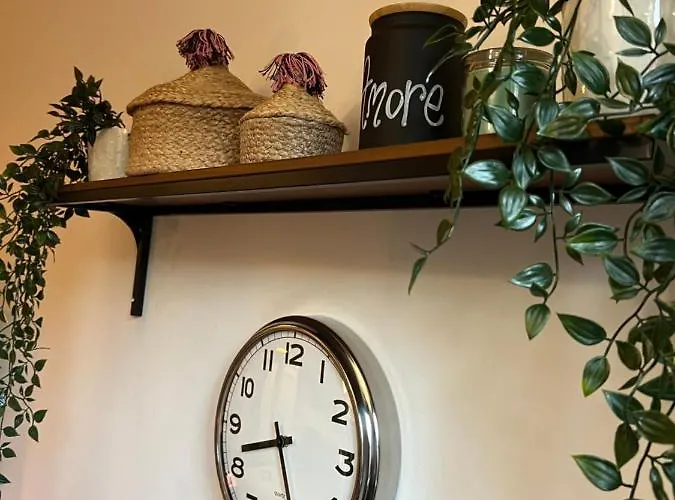 Stylish 3 Km Away From Duomo - Netflix, Wi-fi, All Comforts Included *