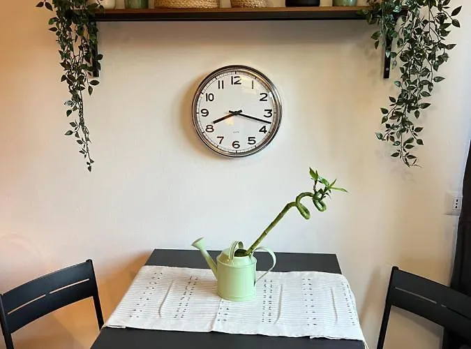 Stylish 3 Km Away From Duomo - Netflix, Wi-fi, All Comforts Included