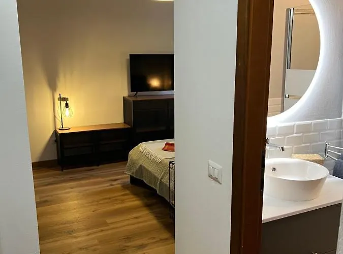 Stylish 3 Km Away From Duomo - Netflix, Wi-fi, All Comforts Included * 밀라노