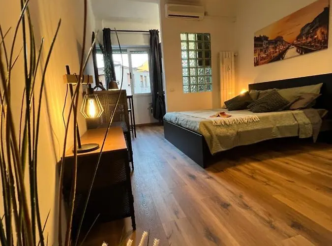 Stylish 3 Km Away From Duomo - Netflix, Wi-fi, All Comforts Included