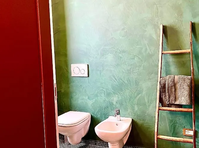 Imperial Terrace アパート