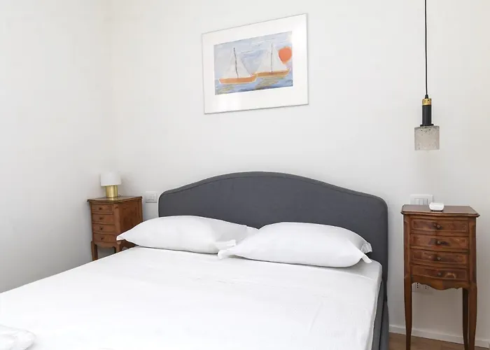 Ihost Luxury Flat - Gaudenzio Ferrari 14 * Милан