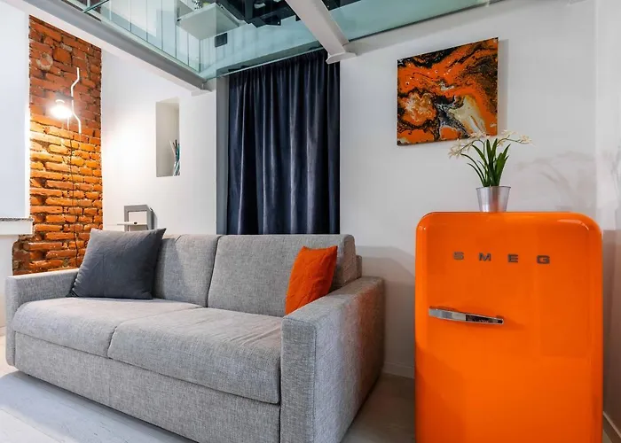 Farini Loft - Free Wifi And Netflix Apartment *
