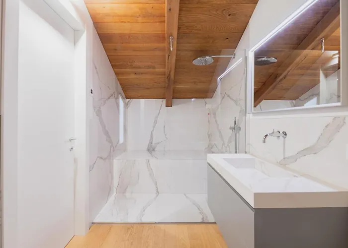 아파트 Easylife - - Piazza Santo Stefano 12 - Duomo