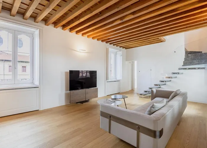 Easylife - - Piazza Santo Stefano 12 - Duomo *