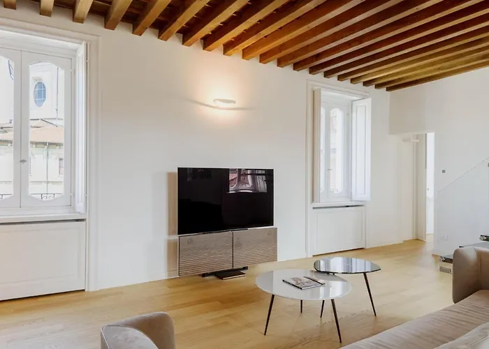 Easylife - - Piazza Santo Stefano 12 - Duomo 밀라노