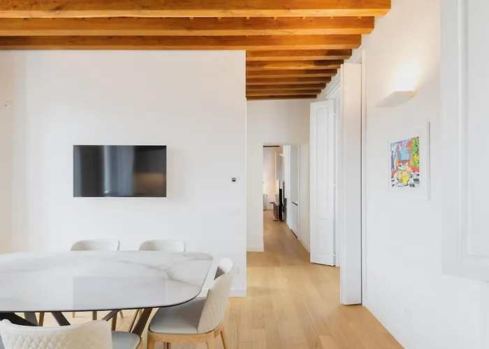 Easylife - - Piazza Santo Stefano 12 - Duomo 밀라노