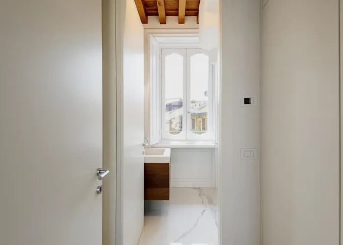 Easylife - - Piazza Santo Stefano 12 - Duomo