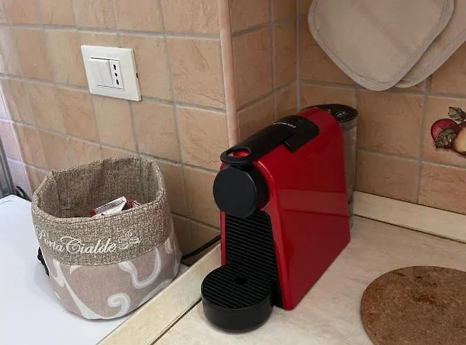 Nicole's Appartament-a 15 Min Dal Duomo Appartement Milaan