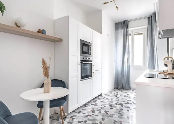 Easylife - - Galleria Buenos Aires 10 - Duomo Appartamento *