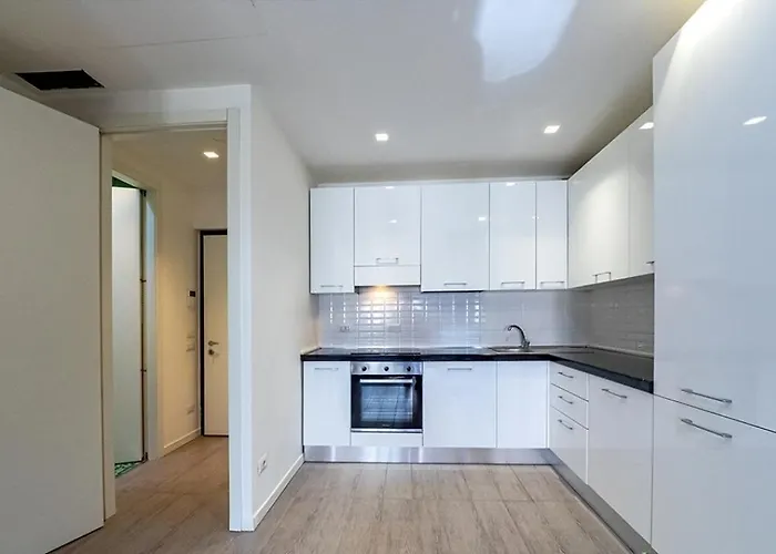 Lux 2 Metro M2 Mediolan