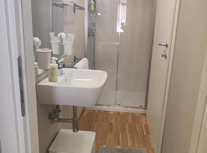 Short Rent Porta Romana Lägenhet