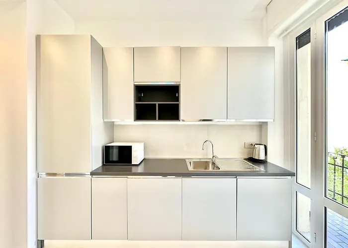 Be-c0 Luxury & Family