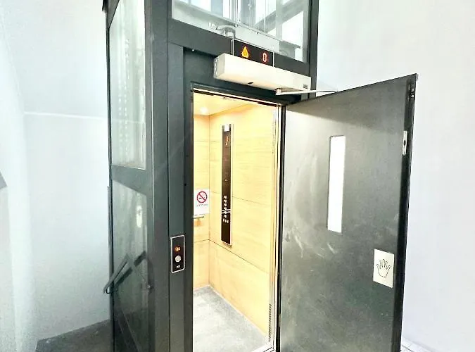 Be-c0 Luxury & Family