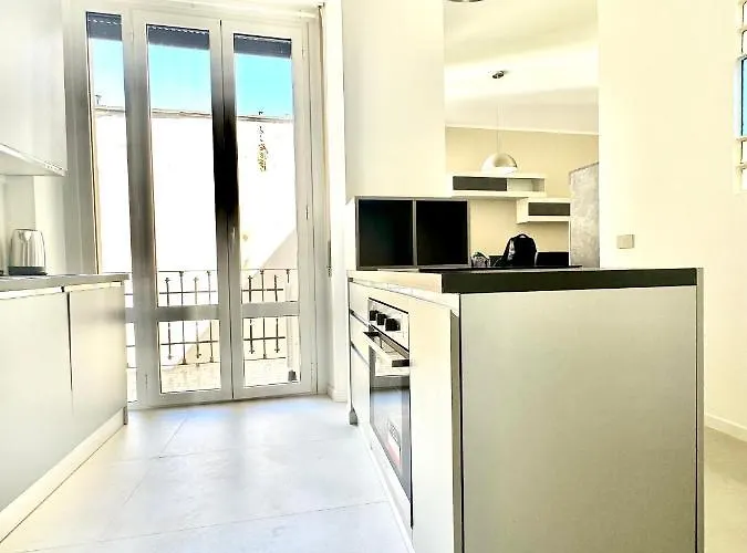 Be-c0 Luxury & Family