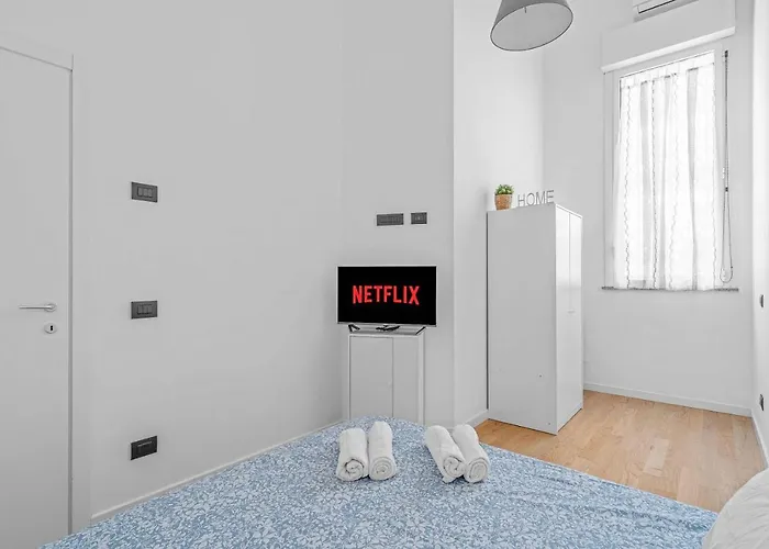 Cos54 - Exclusive With Garden In * 米兰