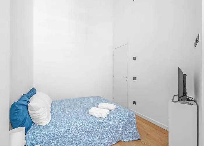 Cos54 - Exclusive With Garden In