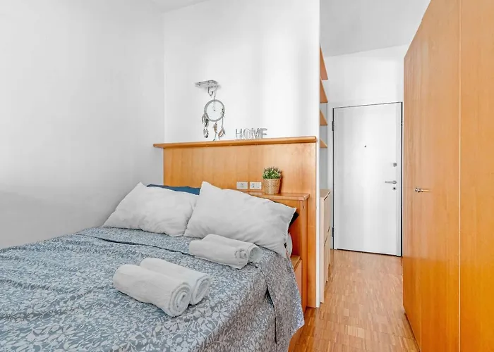 Apartment Pau10 -porta Romana - Duomo - Luxury