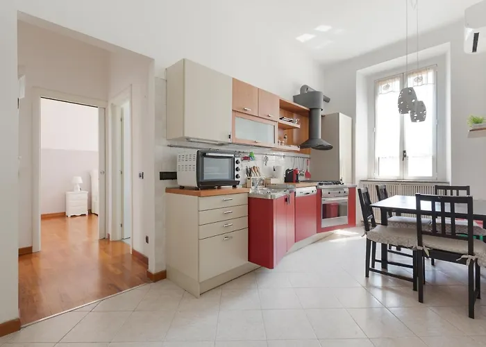 Roomy X5 - 850 M Far From Famagosta Mm2 Appartamento