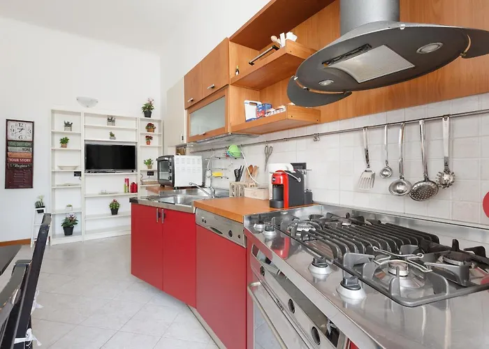 Roomy X5 - 850 M Far From Famagosta Mm2