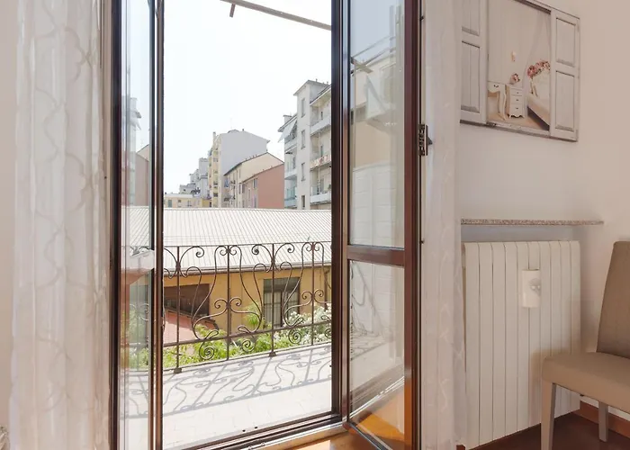 Roomy X5 - 850 M Far From Famagosta Mm2 Appartement *