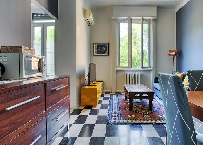 Joivy Stylish Flat In Porta Genova