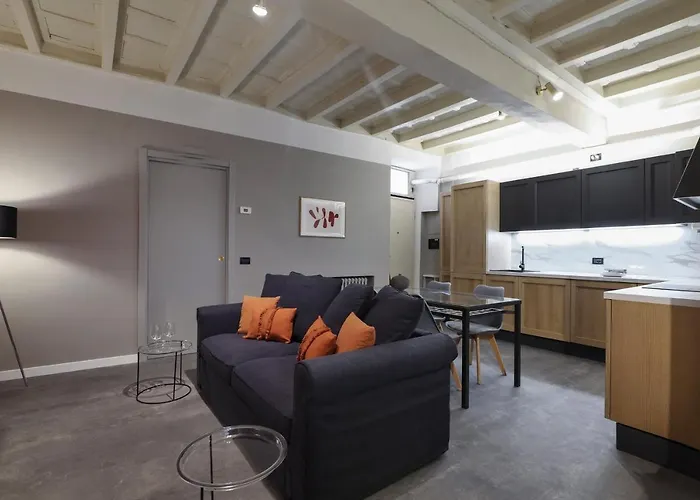 Contempora - Ampio Monolocale - Duomo - Colonne Di San Lorenzo Apartament *