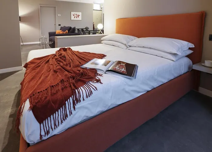 Apartament Contempora - Ampio Monolocale - Duomo - Colonne Di San Lorenzo *