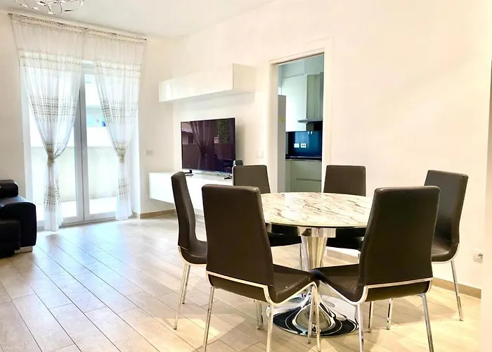 Appartement Mpm - Belinzaghi 5 6 Pax *