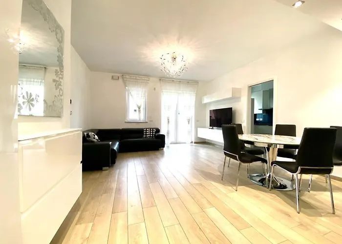 Mpm - Belinzaghi 5 6 Pax Appartement