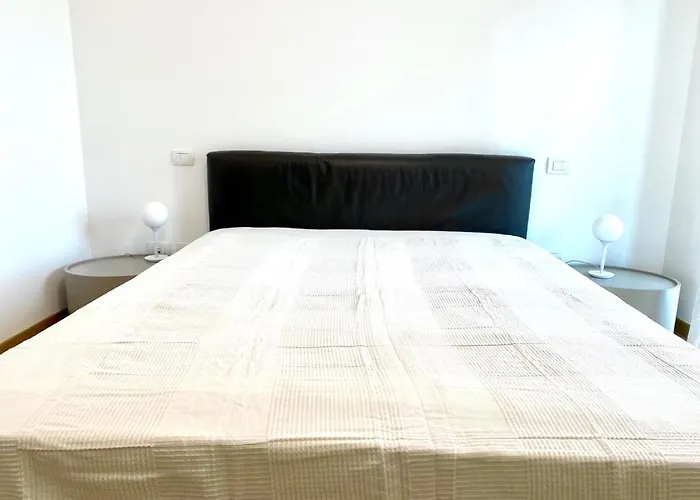 Mpm - Belinzaghi 5 6 Pax Milan