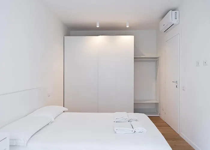 Moderno Bilocale In Corso Buenos Aires