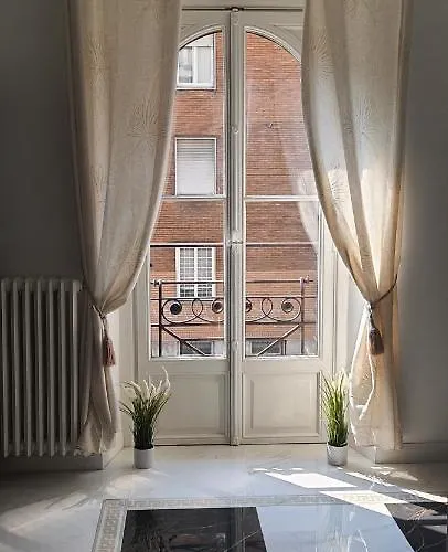 Elegante Monolocale - Macchi 1920 Апартаменты *