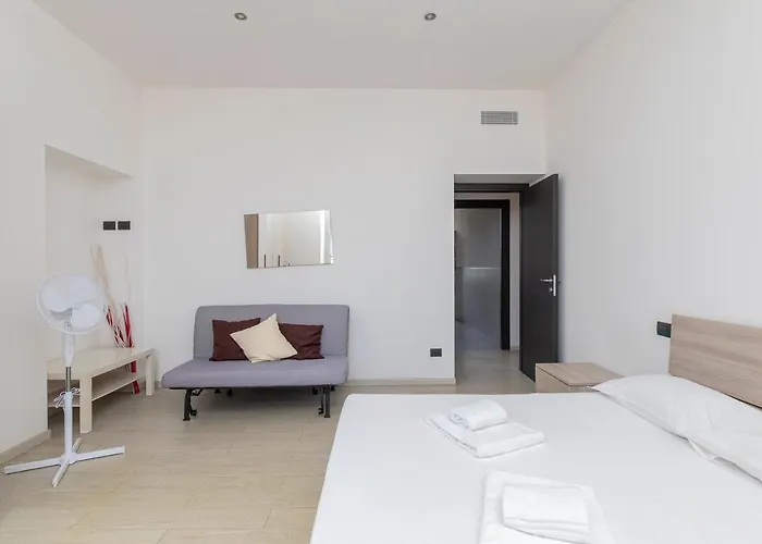 I Host - Asiago 4 * Милан