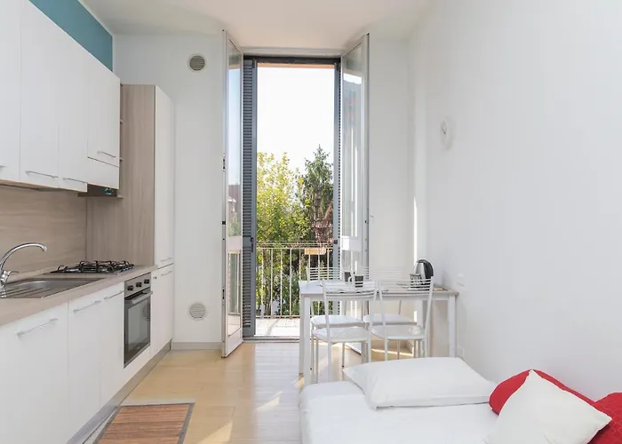 I Host - Asiago 4 * Милан